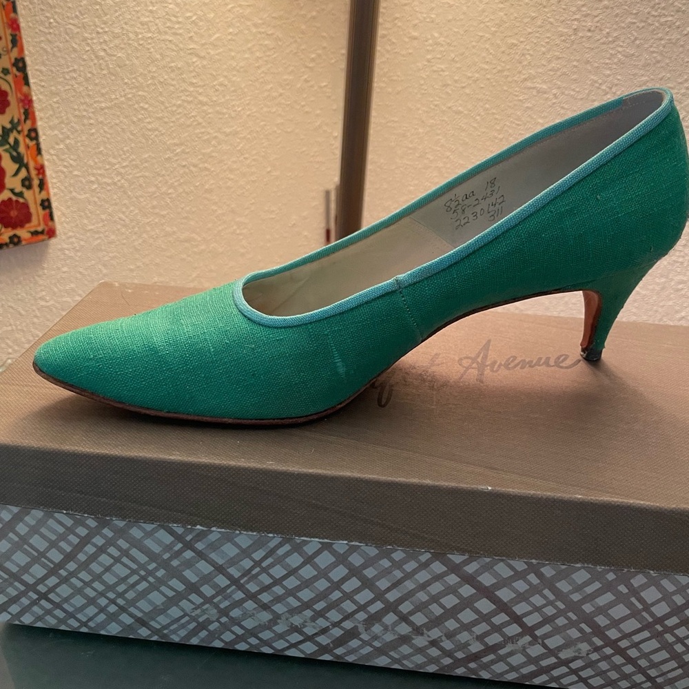 Stix Baer  & Fuller Spring Green Heeled Elegance 8.5 AA Stilettos